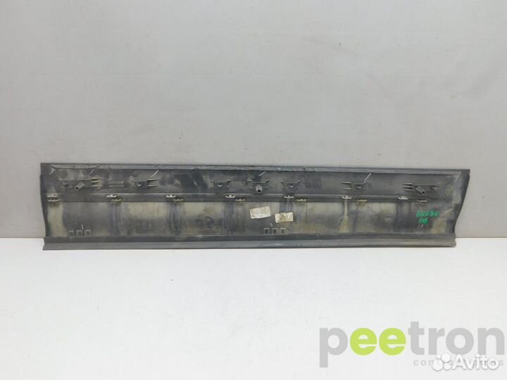 Б/У Б/У Накладка двери передней левой б/у