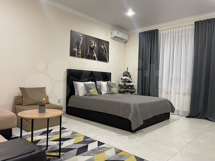 2-к. квартира, 85 м², 6/9 эт.