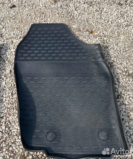 Автомобильные коврики toyota RAV4 (XA30 2005-2016)