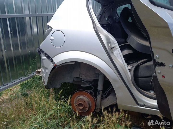 Крыло заднее правое opel astra h хэтчбек