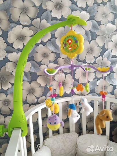 Продам мобиль в кроватку