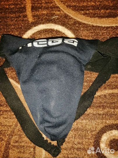 Хоккейные коньки