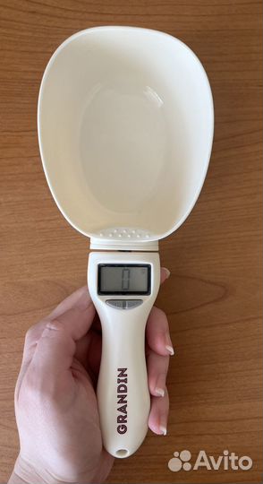 Электронная мерная ложка для корма