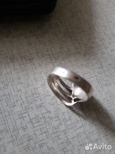 Серебряное кольцо