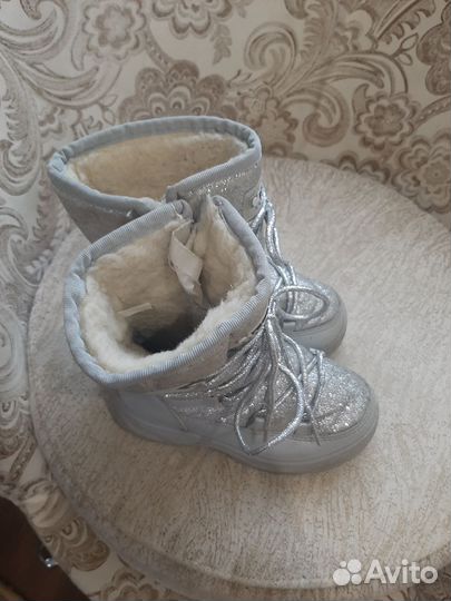 На девочку 29р и 32р