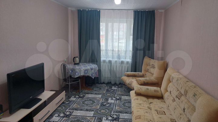 2-к. квартира, 52 м², 1/5 эт.