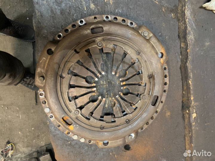 Корзина сцепления Skoda Octavia Tour 1.8 А4