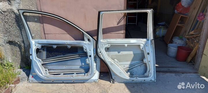 Двери,левая сторона