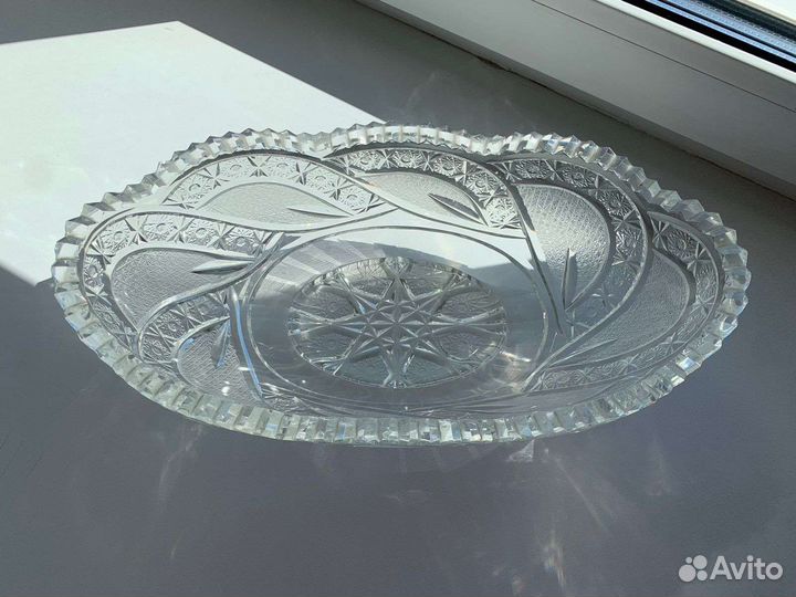 Хрустальная овальная ваза для фруктов