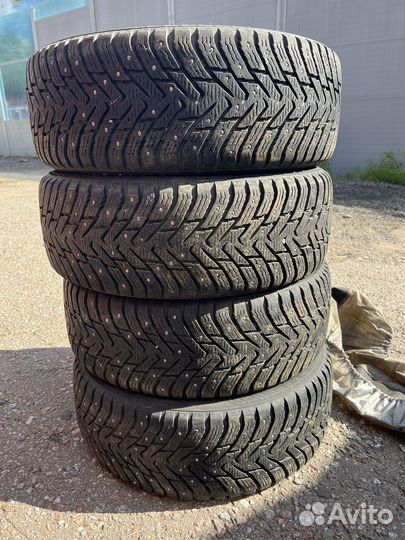 Nokian Tyres Hakkapeliitta 8 SUV 225/60 R17