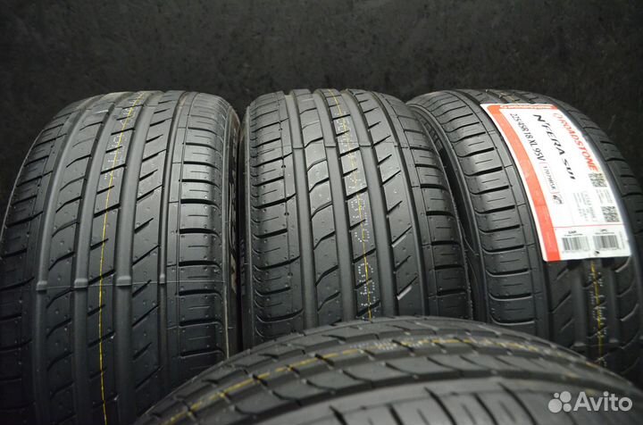 Roadstone N'Fera SU1 225/45 R18 95V