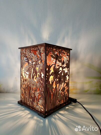 Лампа настольная 