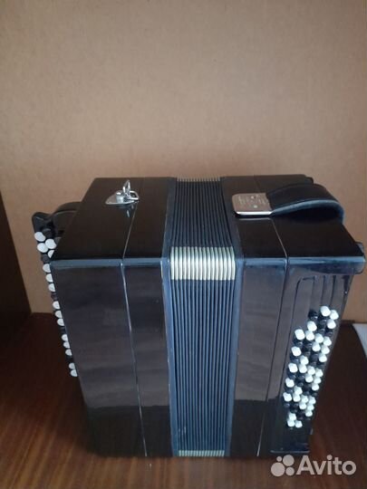 Баян выборный цельнопланочный