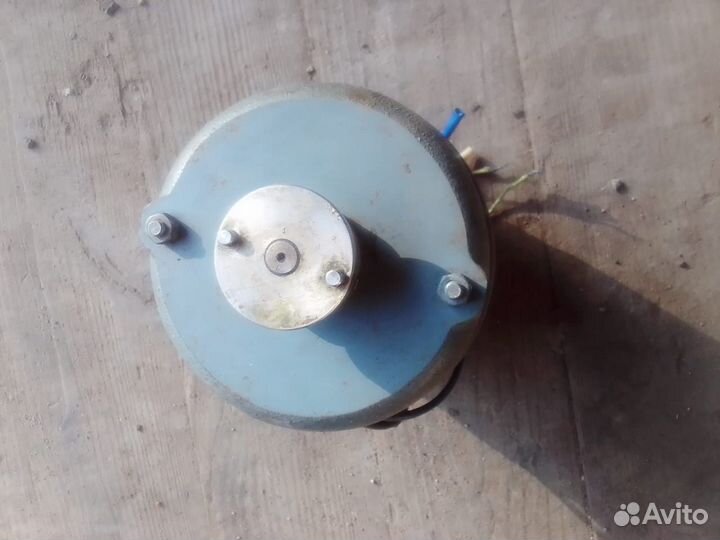 Электродвигатель VEB Elektromotorenwerk