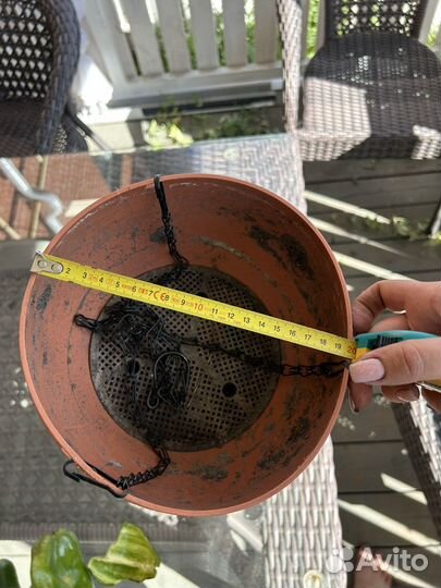 Кашпо для цветов подвесное