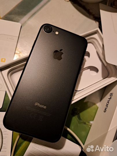 iPhone 7, 32 ГБ
