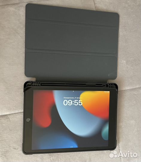 Планшет Apple iPad 10.2 Wi-Fi 64GB Space Grey