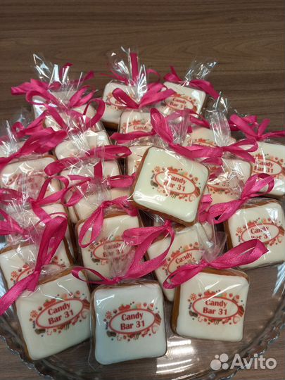 Корпоративные и свадебные пряники и леденцы