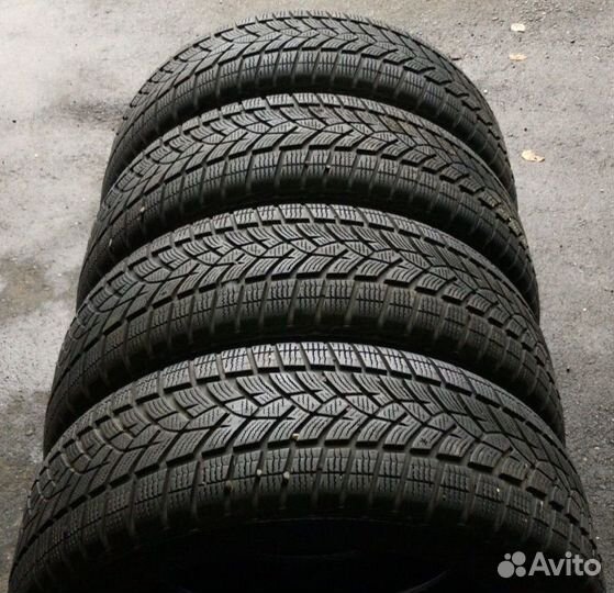 Goodyear UltraGrip Ice SUV Gen-1 215/60 R17
