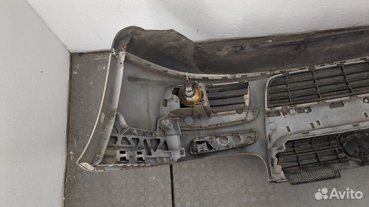 Бампер передний Volkswagen Jetta 5