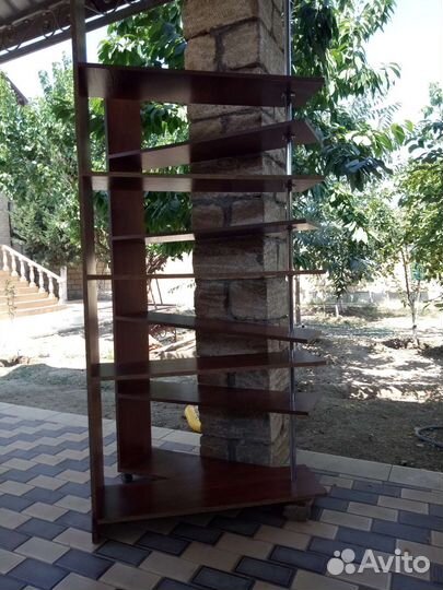 Полка для книг