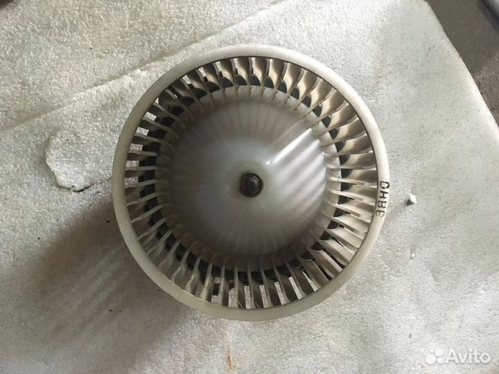 Моторчик отопителя (Geely Emgrand X7)