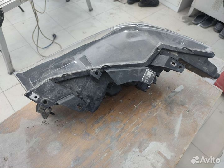 Фара правая Mazda CX 5 KB8P51030