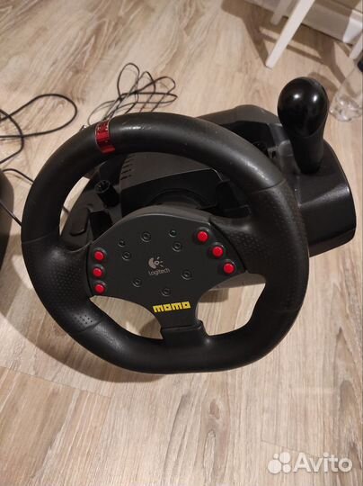 Руль logitech momo racing