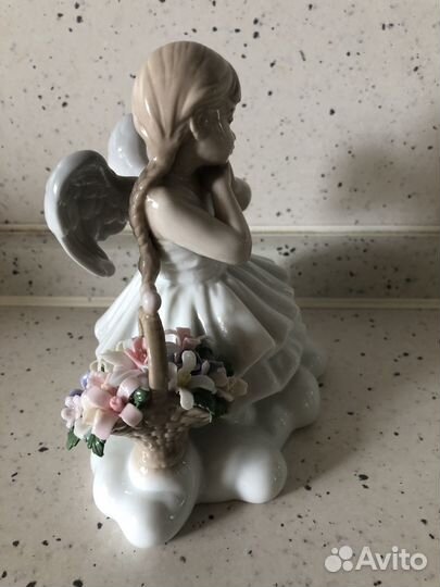 Фарфоровая статуэтка «Ангел», «Pavone»