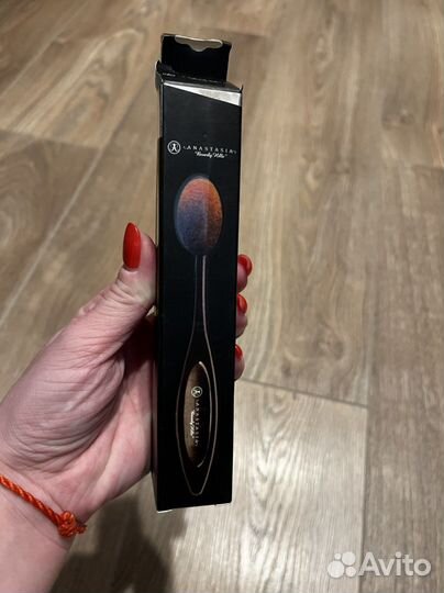 Кисть для макияжа новая