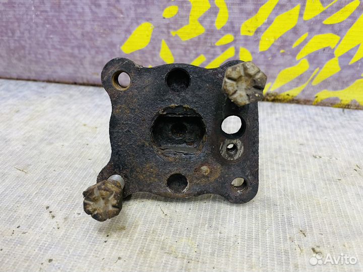 Ось задней ступицы Цапфа Ford Fusion Fiesta Фьюжн