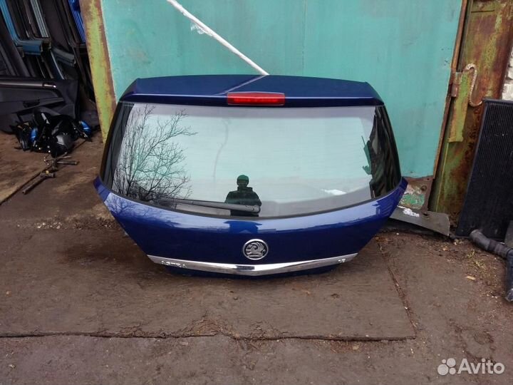 Дверь багажника со стеклом Opel Astra H 2004-2014