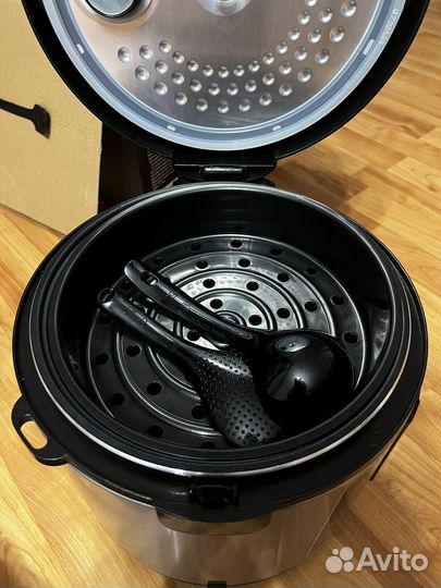 Мультиварка RED RMC-M521