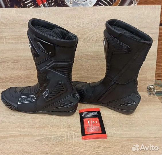 Мотоботы MCP Macon