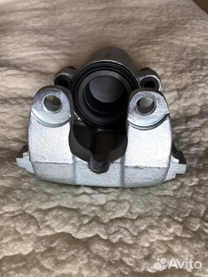 BMW X5 E53 суппорт 34116773132