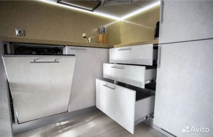 Кухонный гарнитур угловой