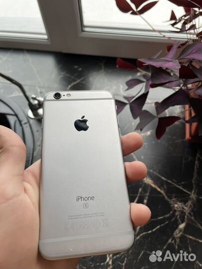 iPhone 6S, 16 ГБ