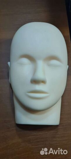 Тренировочная голова для наращивания ресниц