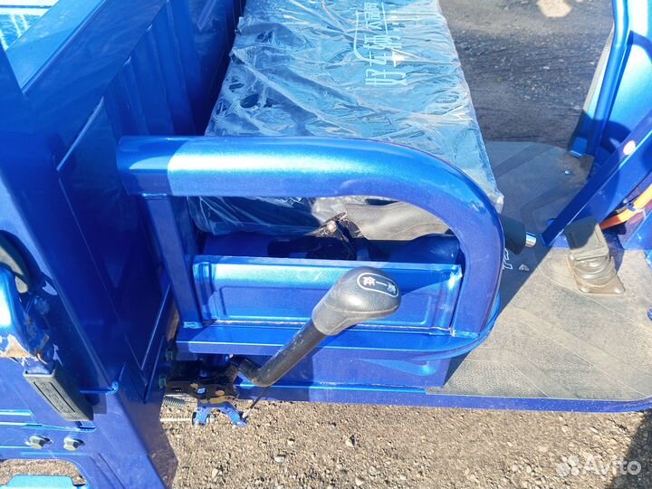 Электрический трицикл мотороллер