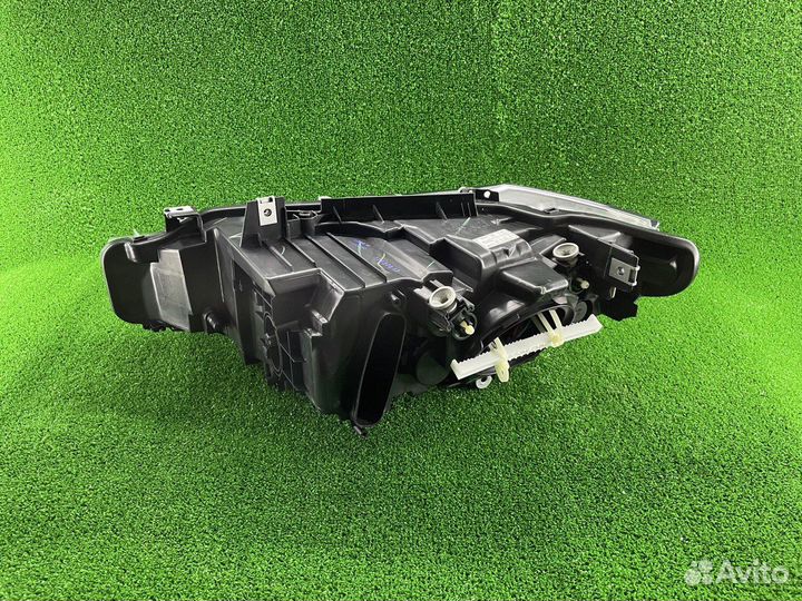 Фара правая BMW F30 12-16 Ксенон