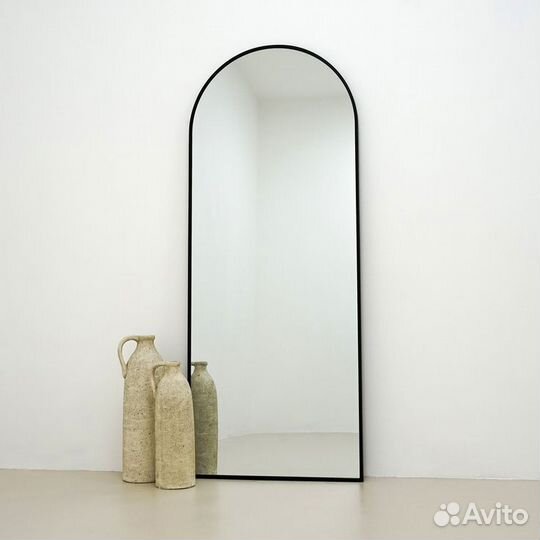 Зеркало арочное в алюминиевой раме
