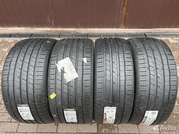 Hankook Ventus S1 Evo3 SUV K127A 275/40 R22 и 315/35 R22 111Y