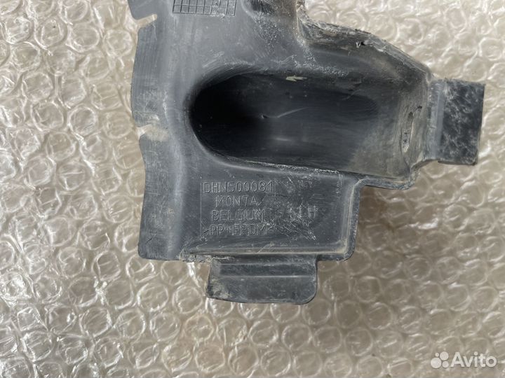 Воздуховод радиатора левый Range rover sport l320