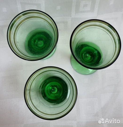 Рюмки стопки на ножках 3 шт. Цветное зелёное СССР