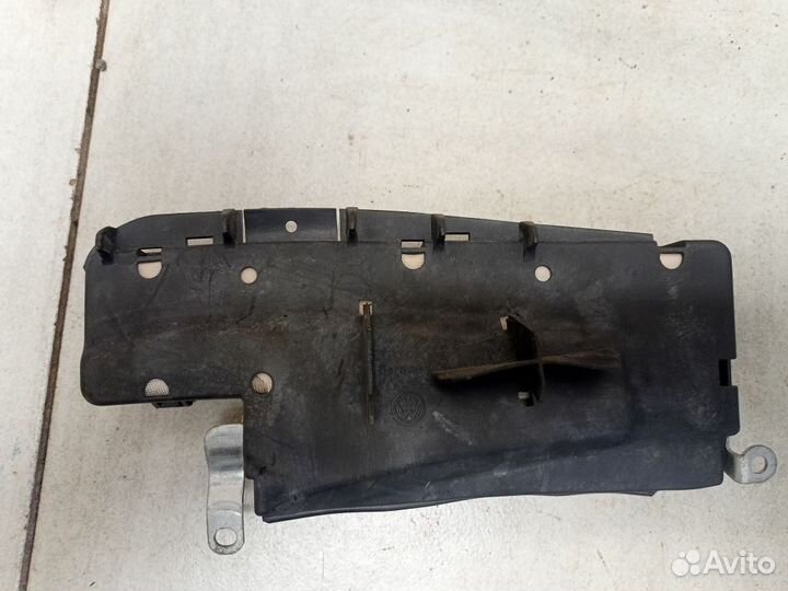 Подушка безопасности в сиденье переднее