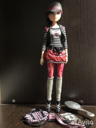 Кукла moxie teenz