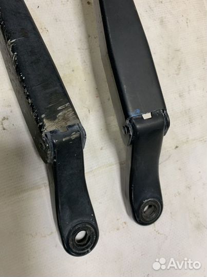 Поводки дворников (стеклоочистителя ) Peugeot 207