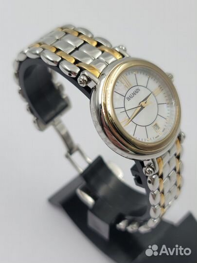 Часы женские Balmain