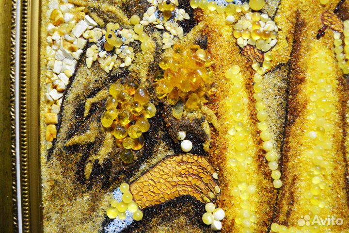 Икона из янтаря Богородицы Неувядаемый цвет Array