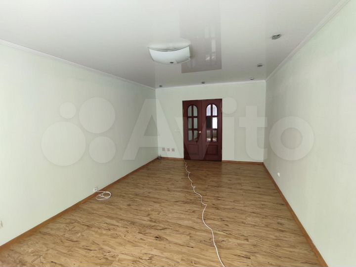 3-к. квартира, 87,7 м², 1/5 эт.